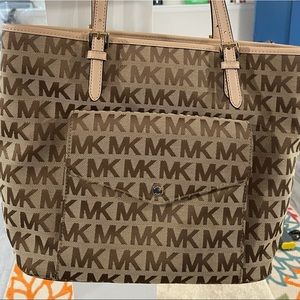 Michael Kors Purse with built in wallet